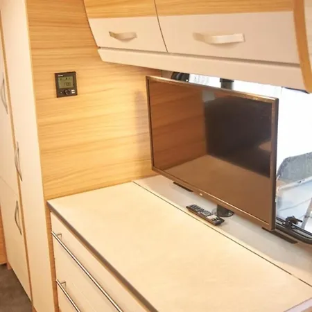 Campingplatz Luxuswohnwagen Karpfen Am Kransburger 354 Wurster Nordseekuste