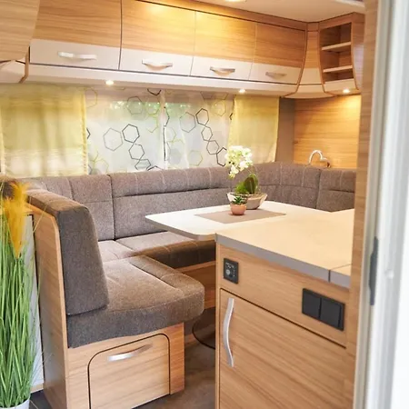 Kemping Luxuswohnwagen Karpfen Am Kransburger 354