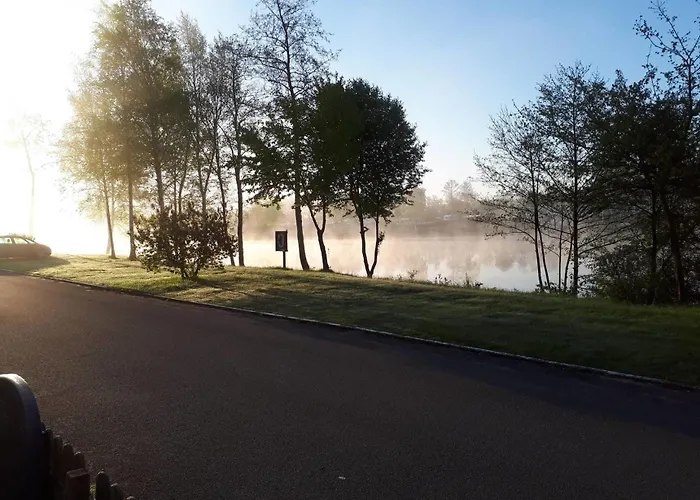 Luxuswohnwagen Karpfen Am Kransburger 354 *