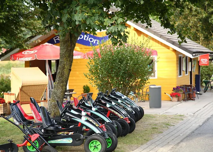 Luxuswohnwagen Karpfen Am Kransburger 354 Kamp alanı Wurster Nordseekuste